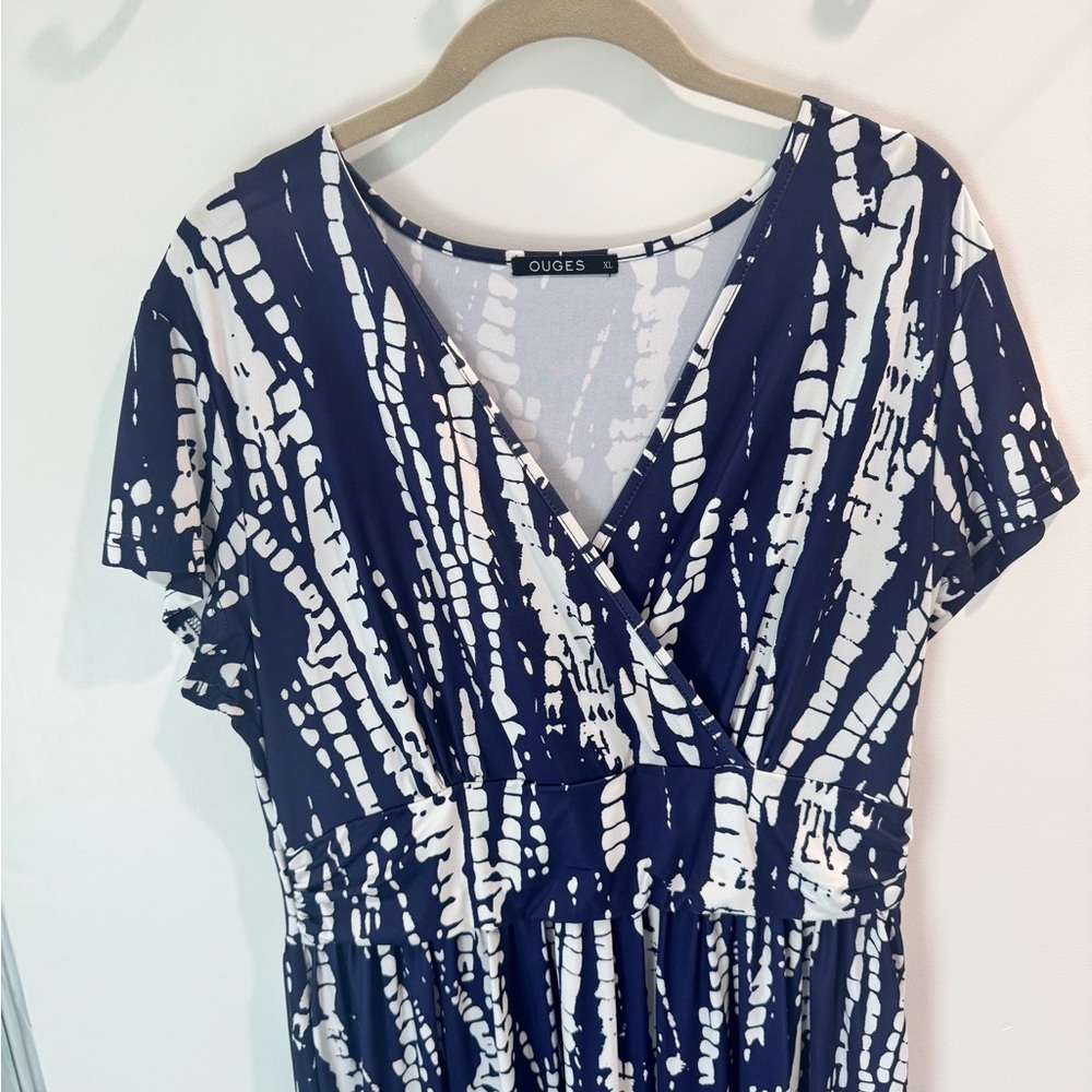 OUGES Navy and White Maxi Dress